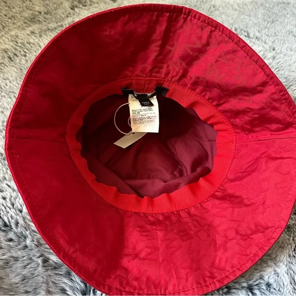 Weekend MaxMara Accessories Label-cut Logo Jacquard Hat. Sz: 57 Color:Red.New Weekend MaxMara Accessories Label-cut Logo Jacquard Hat. Sz  main image 4